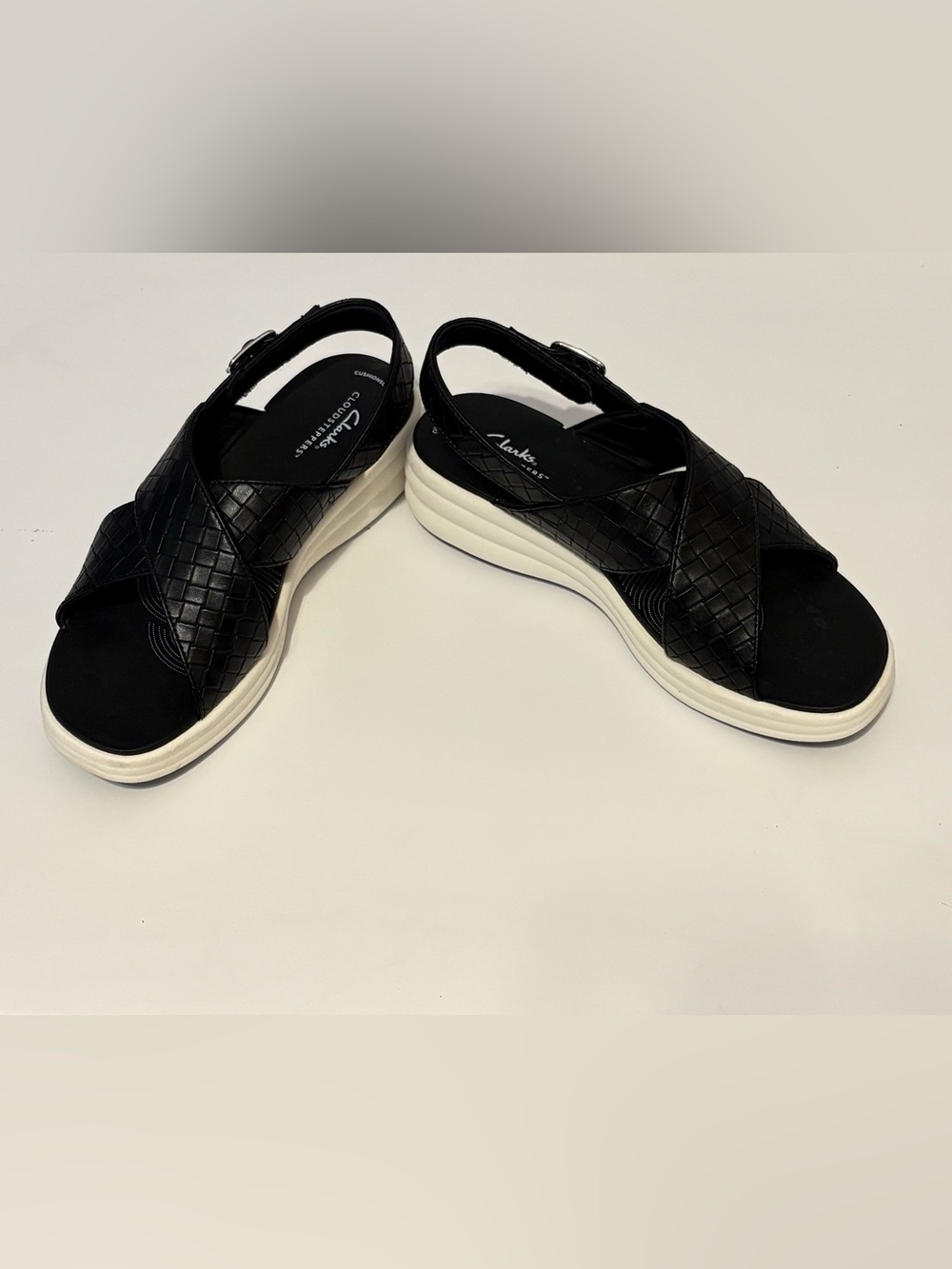 Clarks Cloudsteppers Black Crisscross "Drift Sun" Wedge Sandals Size 9W